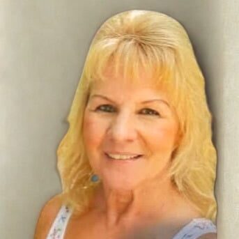 Donna Nagel Headshot